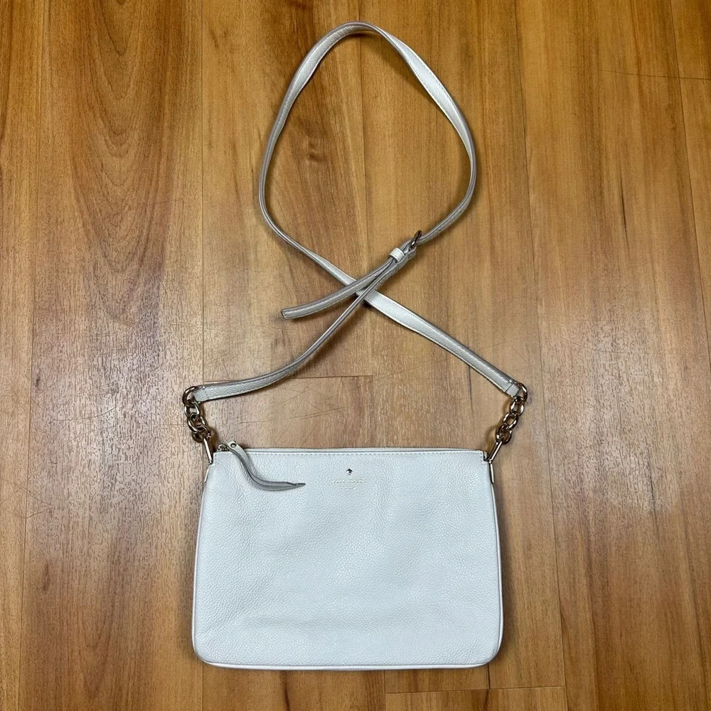 Kate Spade‎ Cream Crossbody Bag Pebbled Leather Zip Top Adjustable Strap
